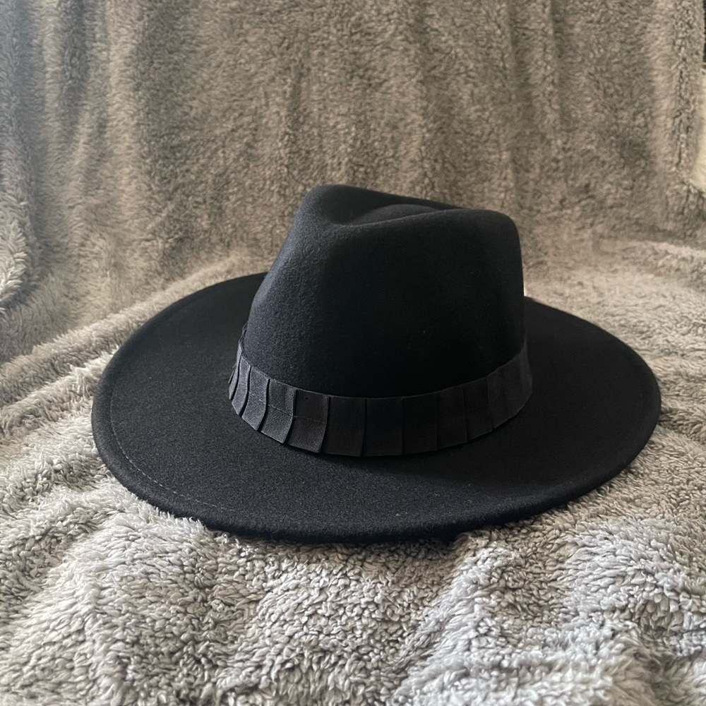 Isaac Mizrahi Hat